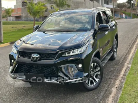 HILUX SW4 2.8 D-4D TURBO DIESEL DIAMOND 7L 4X4 AUTOMÁTICO