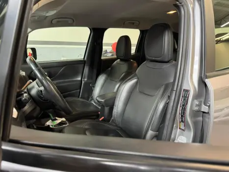 Renegade 2.0 16V 4P TURBO DIESEL LONGITUDE 4X4 AUTOMÁTICO