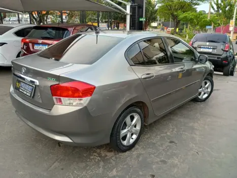 CITY 1.5 LX Sedan 16V