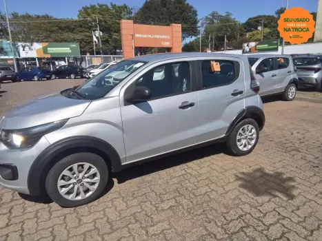 Fiat MOBI 1.0 EVO FLEX LIKE. MANUAL 4 portas