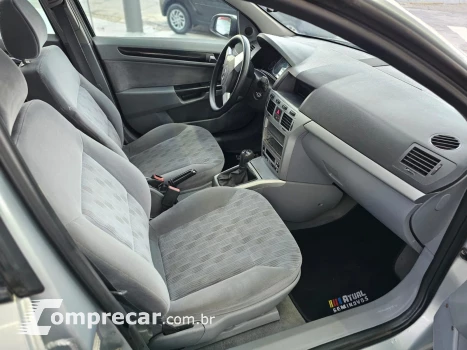 VECTRA 2.0 MPFI Elegance 8V