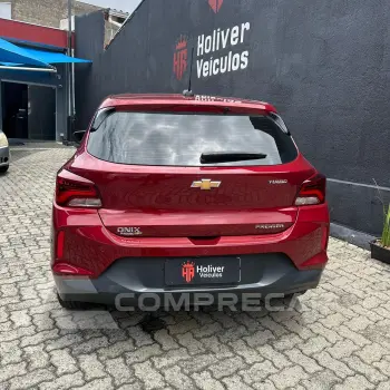 ONIX 1.0 Turbo Plus LT