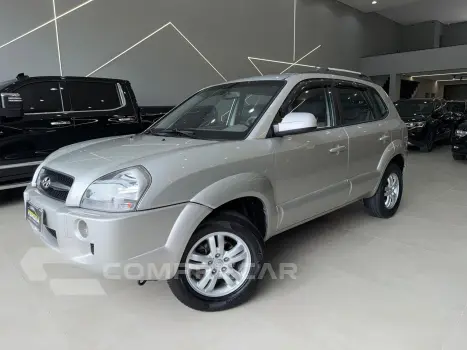Hyundai TUCSON 2.0 MPFI GLS 16V 143cv 2WD 4 portas