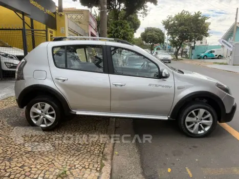 SANDERO STEPWAY Hi-Flex 1.6 16V 5p Aut.