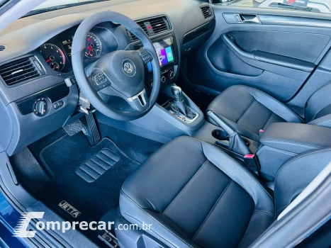 JETTA 2.0 COMFORTLINE 120CV FLEX 4P TIPTRONIC