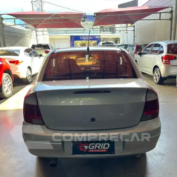 CORSA 1.0 MPFI Sedan 8V