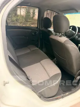 LOGAN 1.0 12V SCE Expression