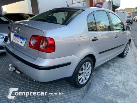 POLO SEDAN - 1.6 MI 8V 4P MANUAL