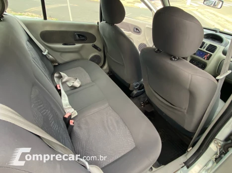 CLIO 1.0 Privilége Sedan 16V