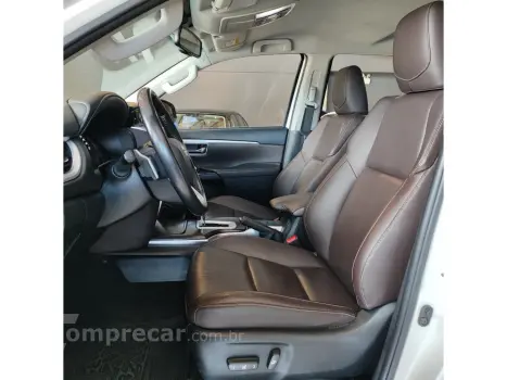 HILUX SW4 2.8 SRX 4X4 16V TURBO INTERCOOLER DIESEL 4P AUTOMÁ