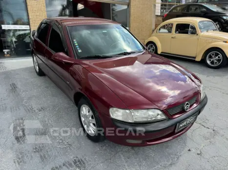 Vectra CD 2.2 16V / 2.0 16V Mec./Aut.