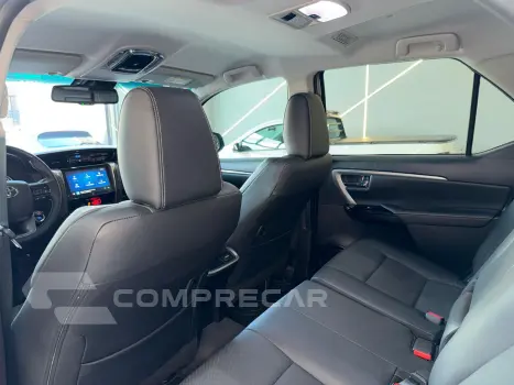 Hilux SW4 SRX platinum