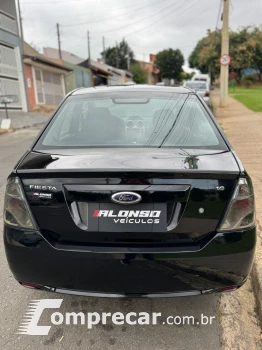 FIESTA 1.6 Rocam SE Sedan 8V