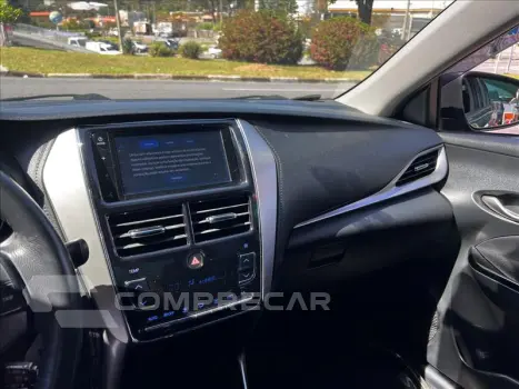 YARIS 1.5 16V Sedan XS Connect