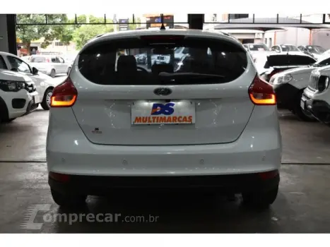 FOCUS HATCH - 2.0 TITANIUM 16V 4P POWERSHIFT