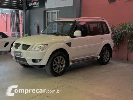 Mitsubishi PAJERO TR4 2.0 4X2 16V 140CV FLEX 4P MANUAL 4 portas