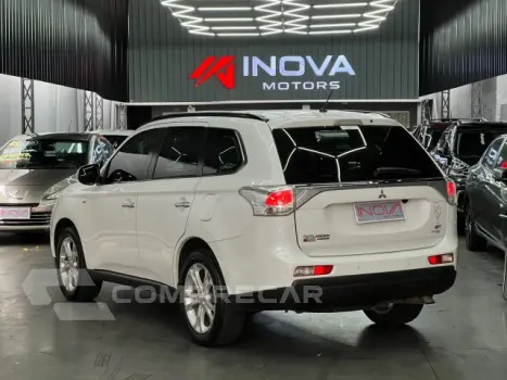 OUTLANDER - 3.0 GT 4X4 V6 24V 4P AUTOMÁTICO