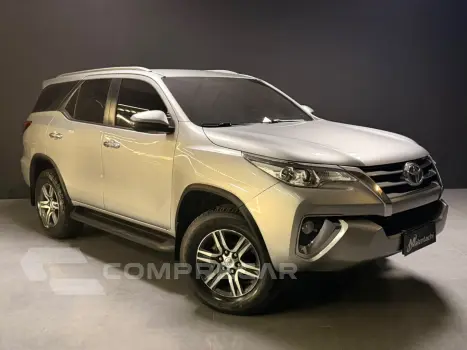HILUX SW4 2.7 SRV 7 LUGARES 4X2 16V FLEX 4P AUTOMÁTICO
