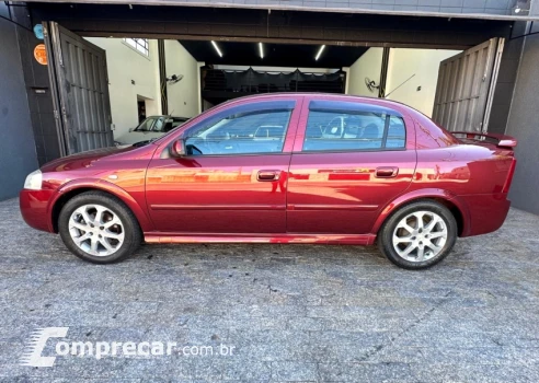 ASTRA 2.0 MPFI Advantage Sedan 8V