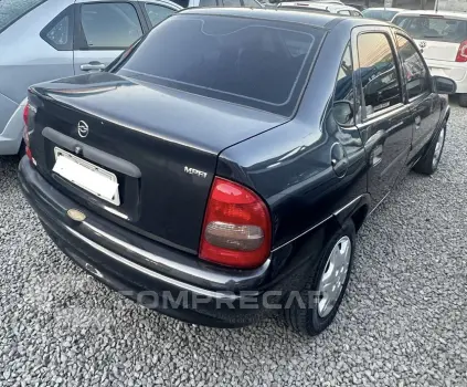 Corsa Sedan 1.0 4P WIND