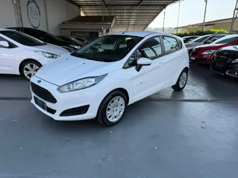 FORD Fiesta 1.5 16V Flex Mec. 5p 4 portas
