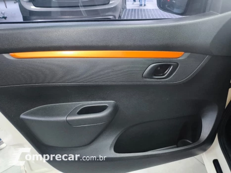 Kwid KWID OUTSIDER 1.0 Flex 12V 5p Mec.
