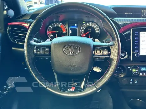 HILUX 2.8 D-4D TURBO DIESEL CD GR-S 4X4 AUTOMÁTICO
