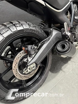 SCRAMBLER 800 ICON