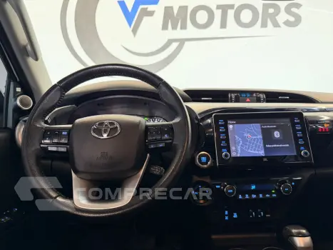 HILUX 2.8 D-4D TURBO DIESEL CD SRX 4X4 AUTOMÁTICO
