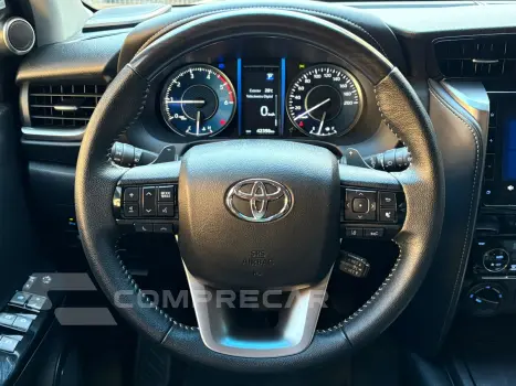 HILUX SW4 2.8 D-4d Turbo SRX 7L 4X4