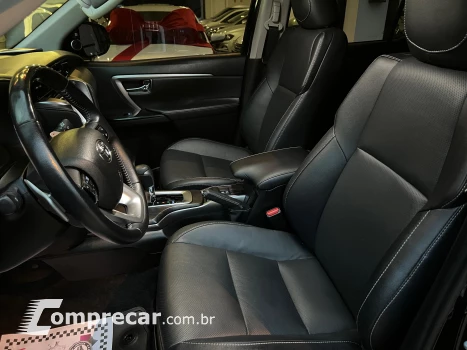 HILUX SW4 2.8 D-4d Turbo SRX 7L 4X4