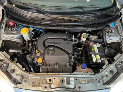 UNO 1.0 EVO VIVACE 8V FLEX 4P MANUAL