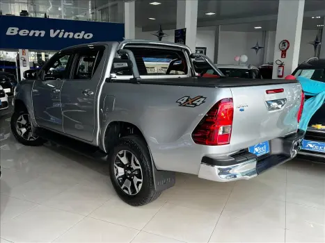 HILUX 2.8 SRX 4X4 CD 16V DIESEL 4P AUTOMÁTICO