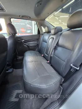 Focus Ghia Sed. 2.0 16V/ 2.0 16V Flex 4p