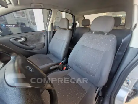 CORSA 1.4 MPFI Premium Sedan 8V