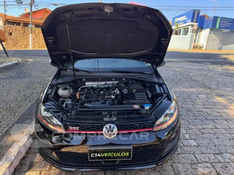 Golf GTi 2.0 TSI 220cv Aut.