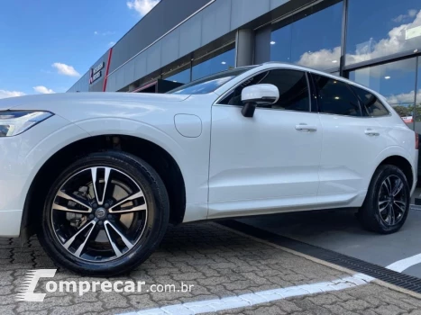 XC60 2.0 T8 Hybrid Momentum AWD Geartronic