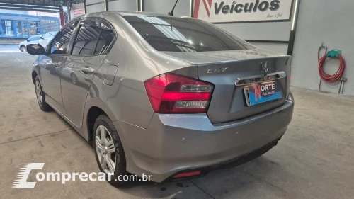 CITY 1.5 DX Sedan 16V