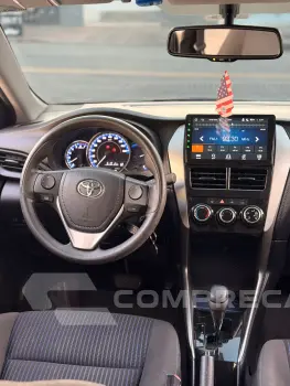 YARIS 1.5 16V Sedan XL