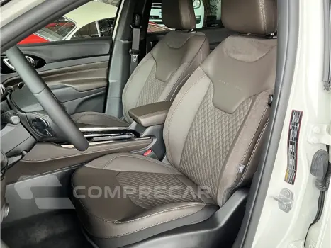 COMMANDER 1.3 T270 TURBO MHEV LIMITED AT6