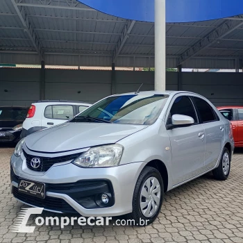 Toyota ETIOS 1.3 XS 16V 4 portas