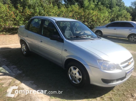 CORSA 1.0 MPFI Classic Sedan 8V