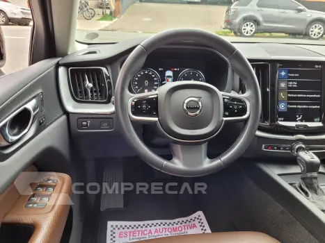 XC60 2.0 T5 Momentum AWD Geartronic