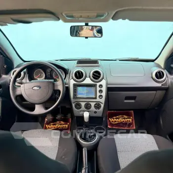 Fiesta Sedan SE 1.6 8V Flex 4p