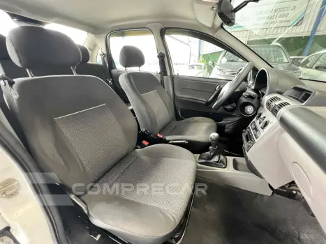 CLASSIC 1.0 MPFI LS 8V FLEX 4P MANUAL