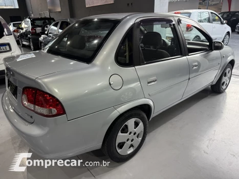 CLASSIC 1.0 MPFI LS 8V FLEX 4P MANUAL