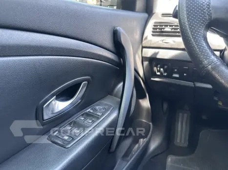 FLUENCE 2.0 DYNAMIQUE 16V FLEX 4P AUTOMÁTICO