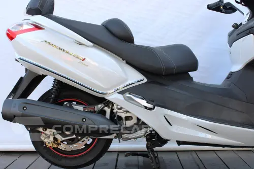 DAFRA MAXSYM 400i