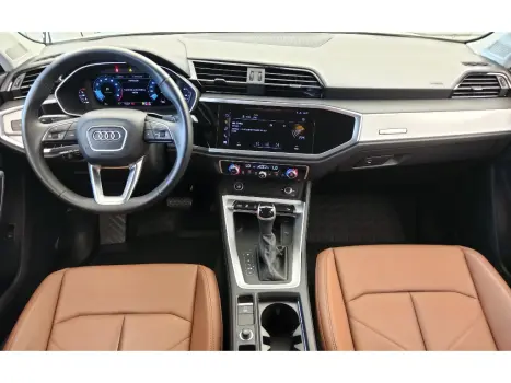 Q3 2.0 40 TFSI GASOLINA SPORTBACK PERFORMANCE QUATTRO TIPTRO