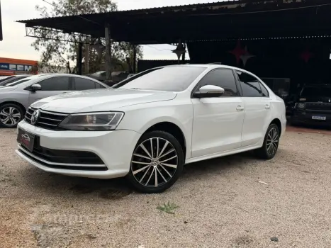 Volkswagen Jetta 2.0 4P CONFORTLINE TIPTRONIC AUTOMÁTICO 4 portas